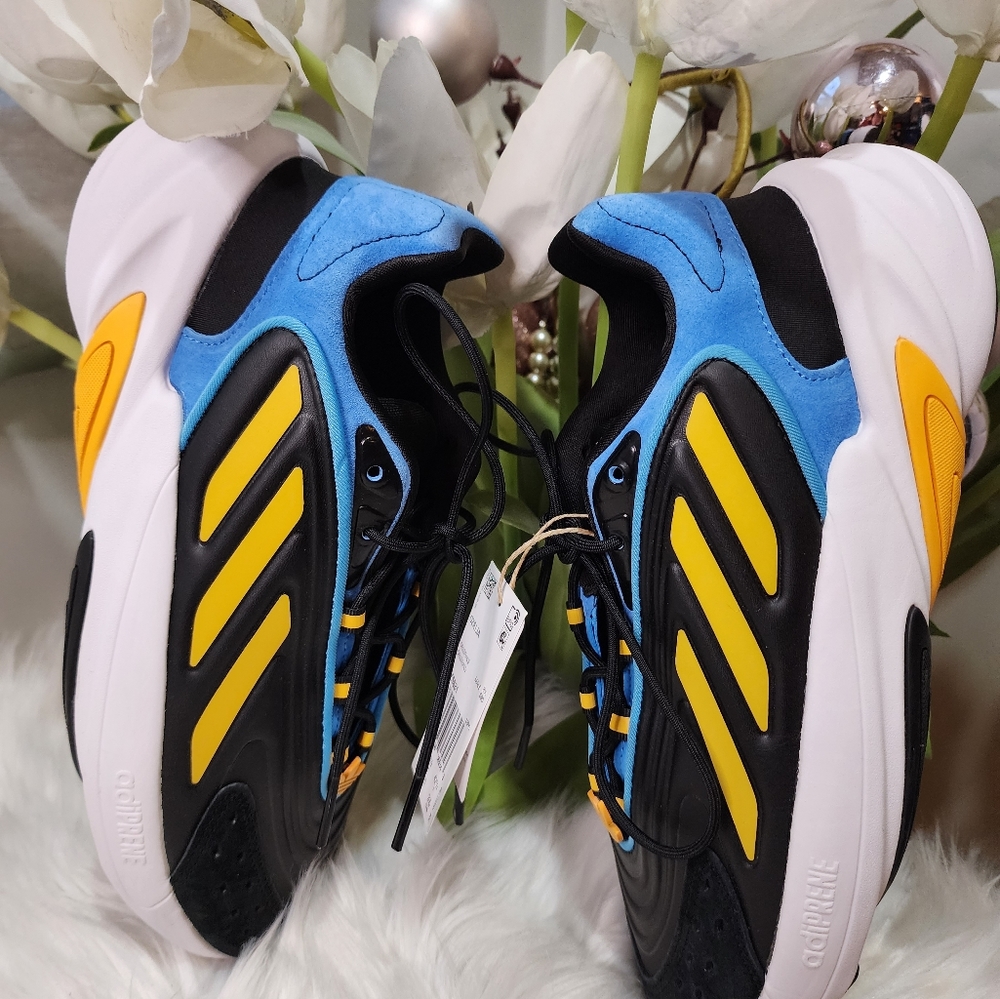 Adidas Mens Azelia Sneakers size9 new